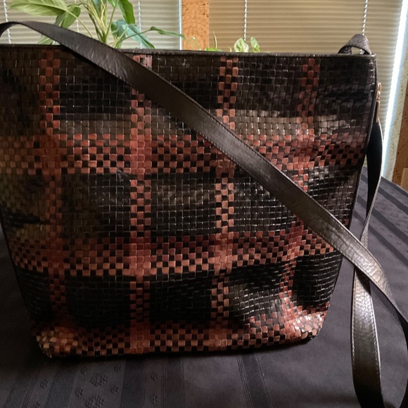 Vintage CEM Leather Woven Shoulder Bag in Brown and Bronze Pattern - Picture 2 of 6